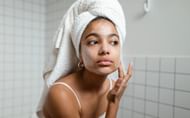Applying Vitamin A1 (Image via Getty Images)